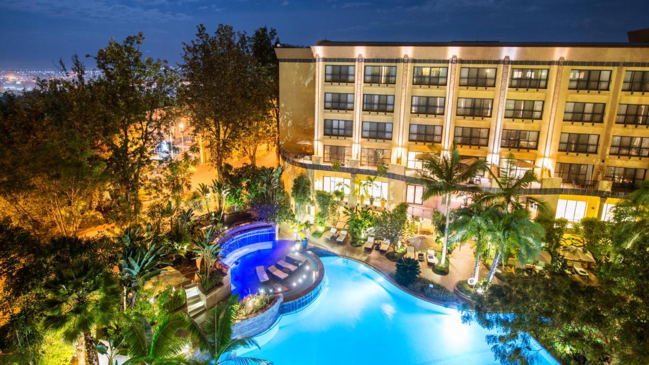 Kigali Serena Hotel Bagian luar foto
