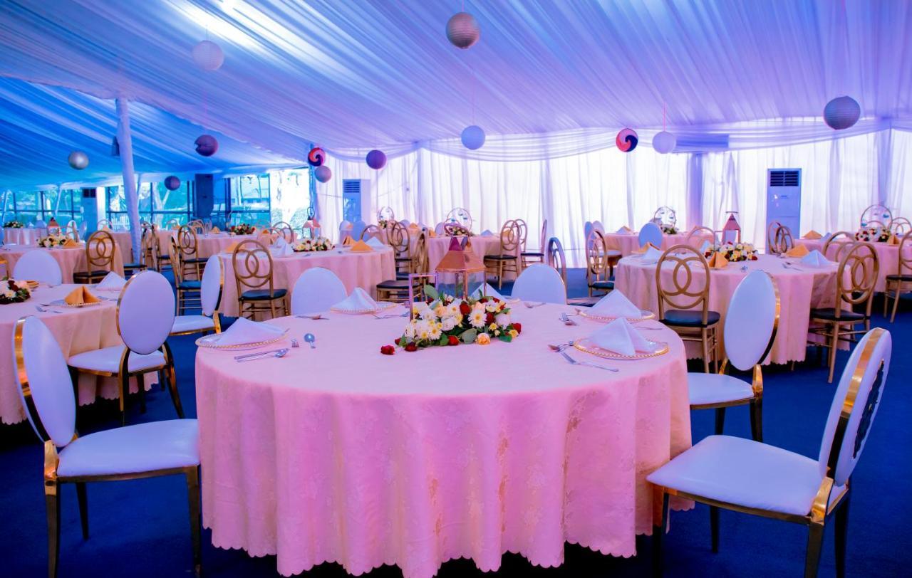 Kigali Serena Hotel Bagian luar foto
