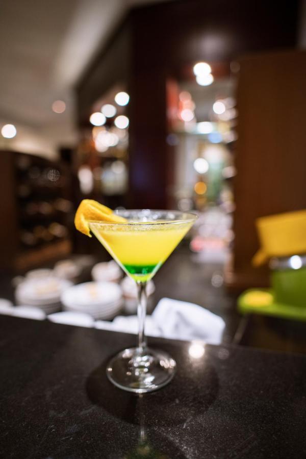 Kigali Serena Hotel Bagian luar foto
