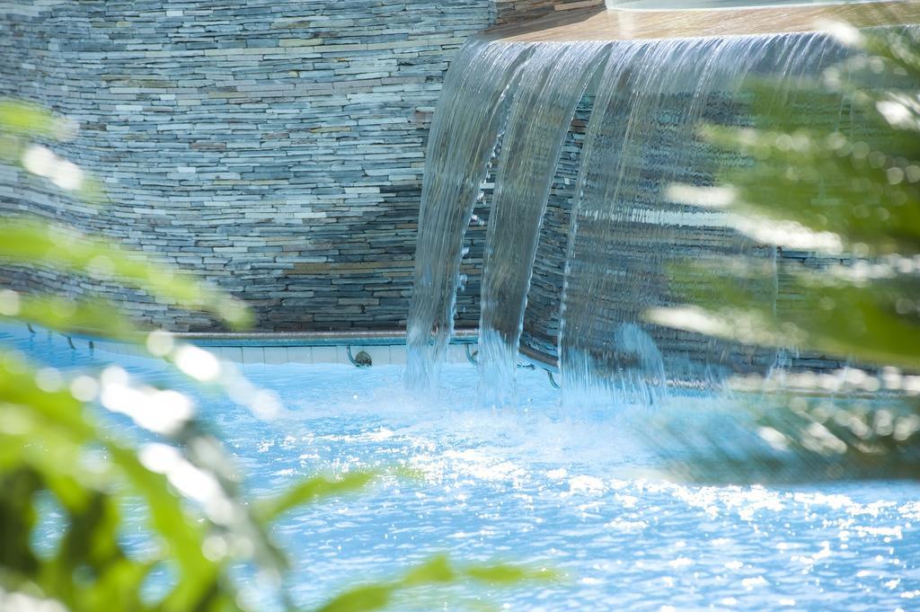 Kigali Serena Hotel Bagian luar foto