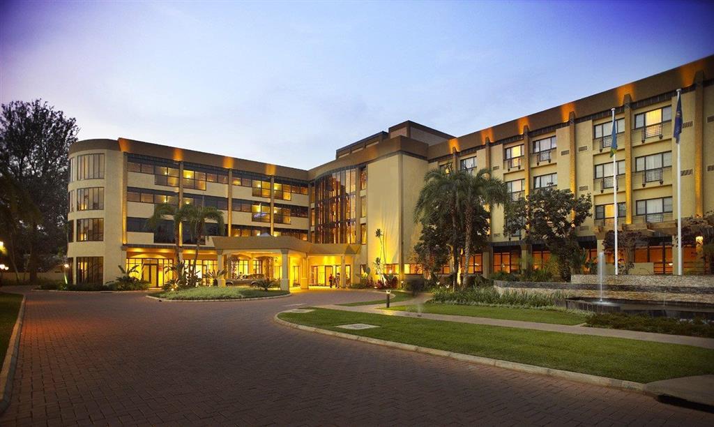 Kigali Serena Hotel Bagian luar foto